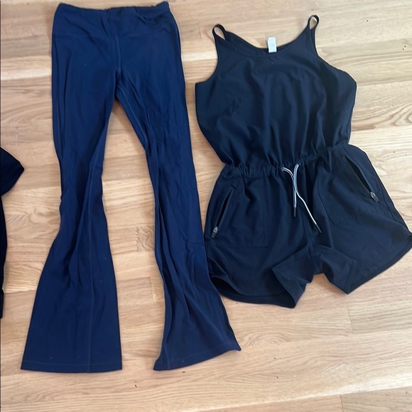 Athleta Girls Bundle 3 shorts, 2 tops, 2 flare leggings, 1 romper All Sz L/12 - Picture 2 of 10